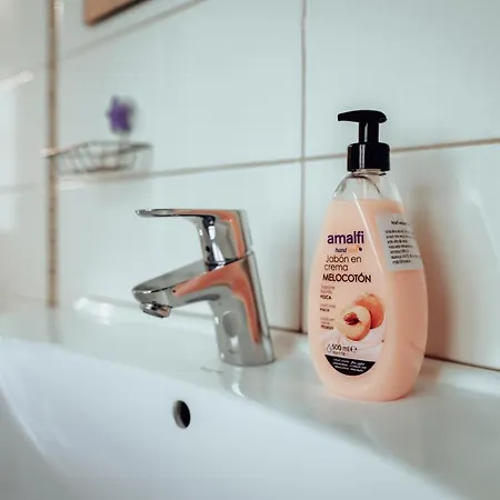 Lägenhet Dream - Spacious 1-bedroom In The Old Town