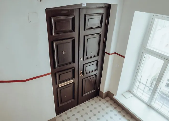 Daire Dream - Spacious 1-bedroom In The Old Town *