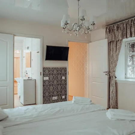 Dream - Spacious 1-bedroom In The Old Town *